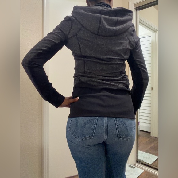 lululemon athletica Black Heather Full-Zip Hooded Jacket - Picture 9 of 9
